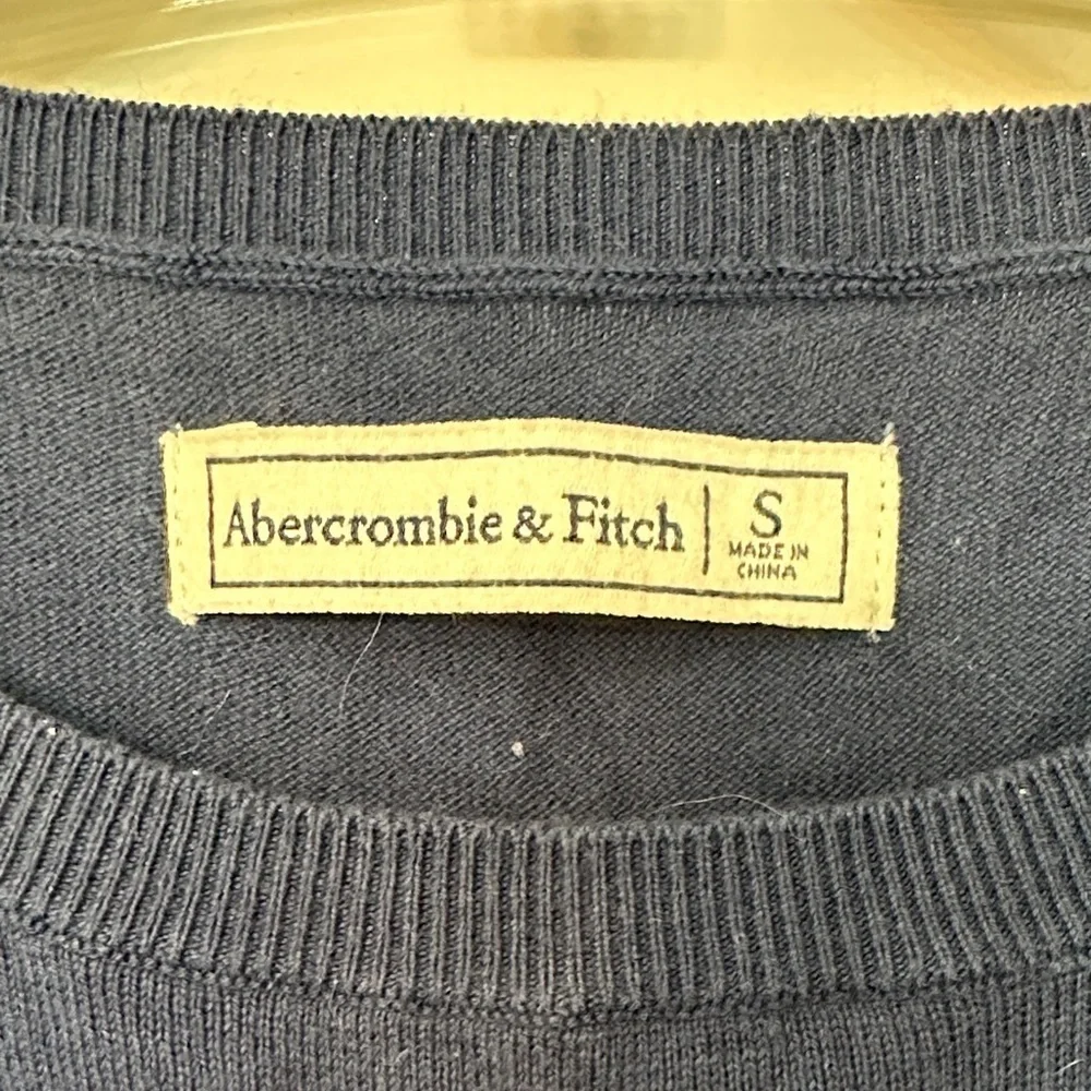 Abercrombie & Fitch Blue Ombré Cold Shoulder Top - Picture 2 of 4